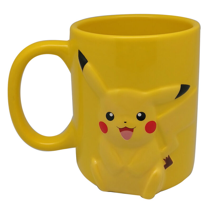 Pokémon Pikachu 3D skodelica - keramična rumena šalčka z izbočenim Pikachujem, original Pokémon mug za ljubitelje anime in geek daril.