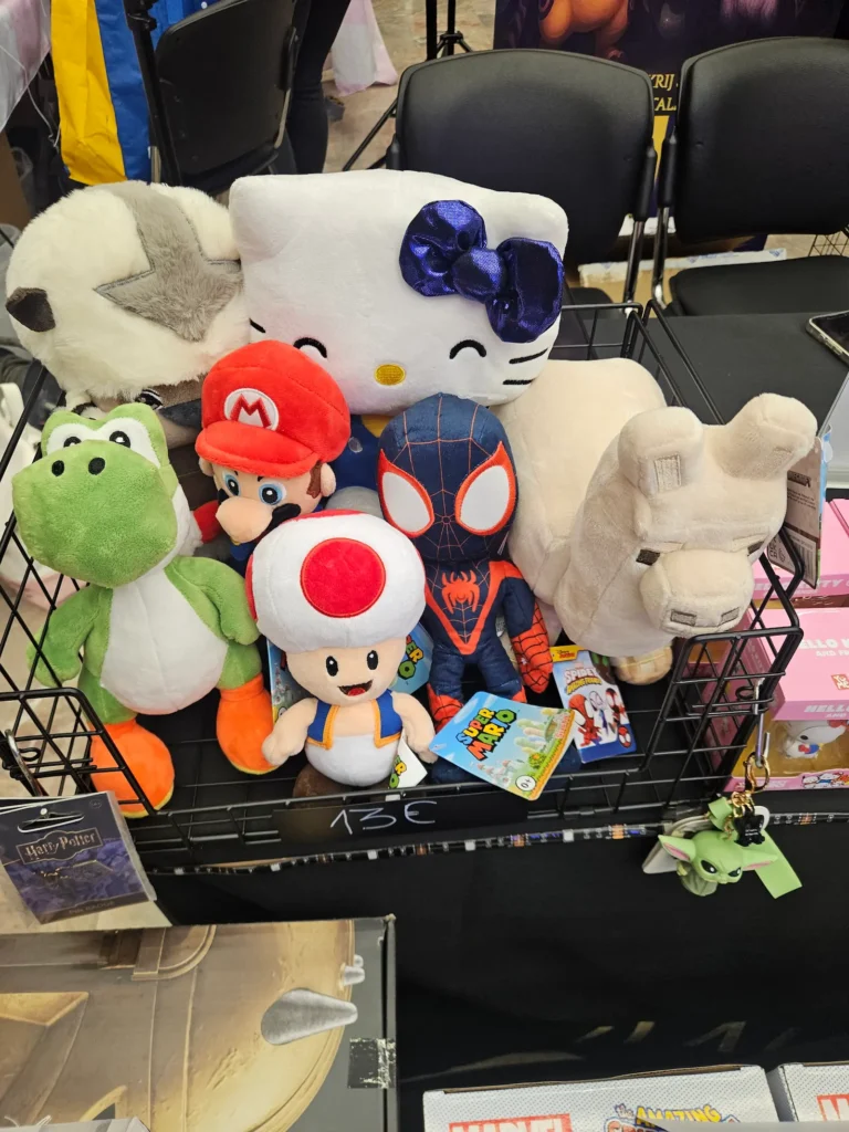 Anime plush igrače iz ponudbe spletne geek trgovine Zlati Portal.