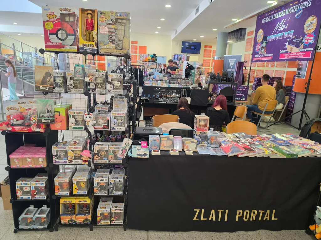 Stojnica Zlatega Portala na anime konvenciji MariCon 2026